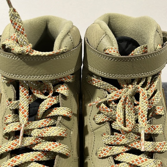 MEN'S NIKE AIR FORCE 1 MID '07 FB8881-200 NEUTRAL OLIVE / BLACK SIZE 14 - Picture 4 of 12